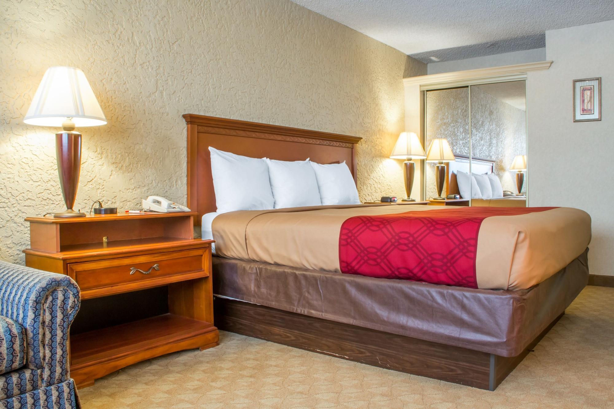Econo Lodge Broken Arrow-Tulsa エクステリア 写真